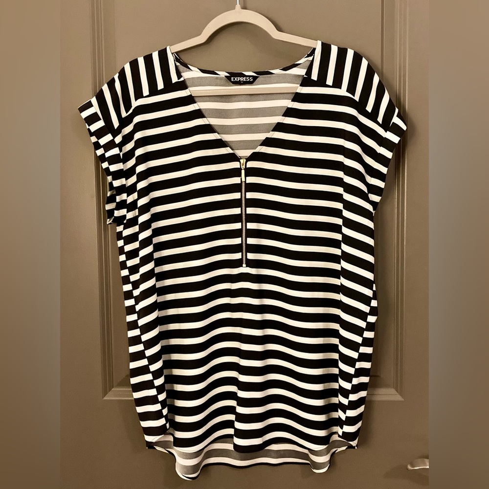 Express Black & White Stripe Short Sleeve Blouse